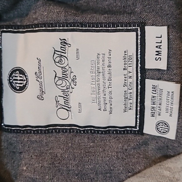 Under Two Flags Gray Pullover Hoodie Small - Picture 6 of 8